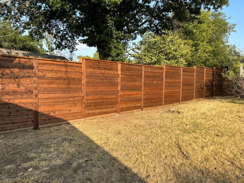 Wood fence Mansfield, TX